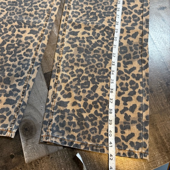 Lioness Top Model Wide Leg Jean Y2K Indie Cheetah Animal Print Statement XS NWT - Picture 2 of 11